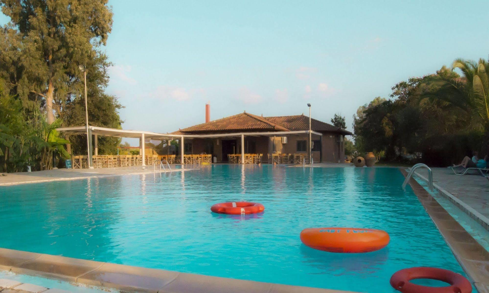 Hotel Sias Resort Agios Avgoustinos Exteriör bild